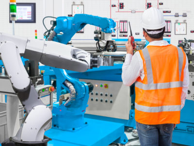 How does real-time traceability management benefit the manufacturing industries?